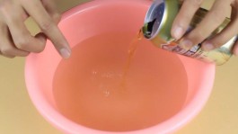 啤酒洗头发的正确方法(过期啤酒洗头的正确方法防止脱发)