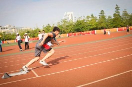 800米长跑技巧(800米长跑应该怎么跑)